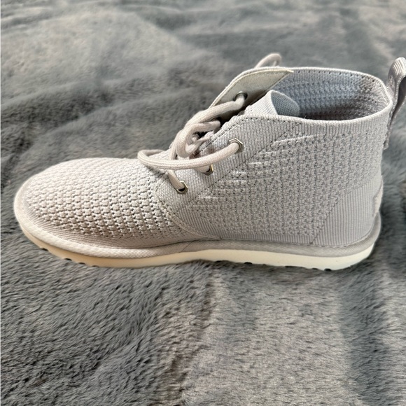 UGG Women Light Gray Knit Boots - Picture 2 of 8
